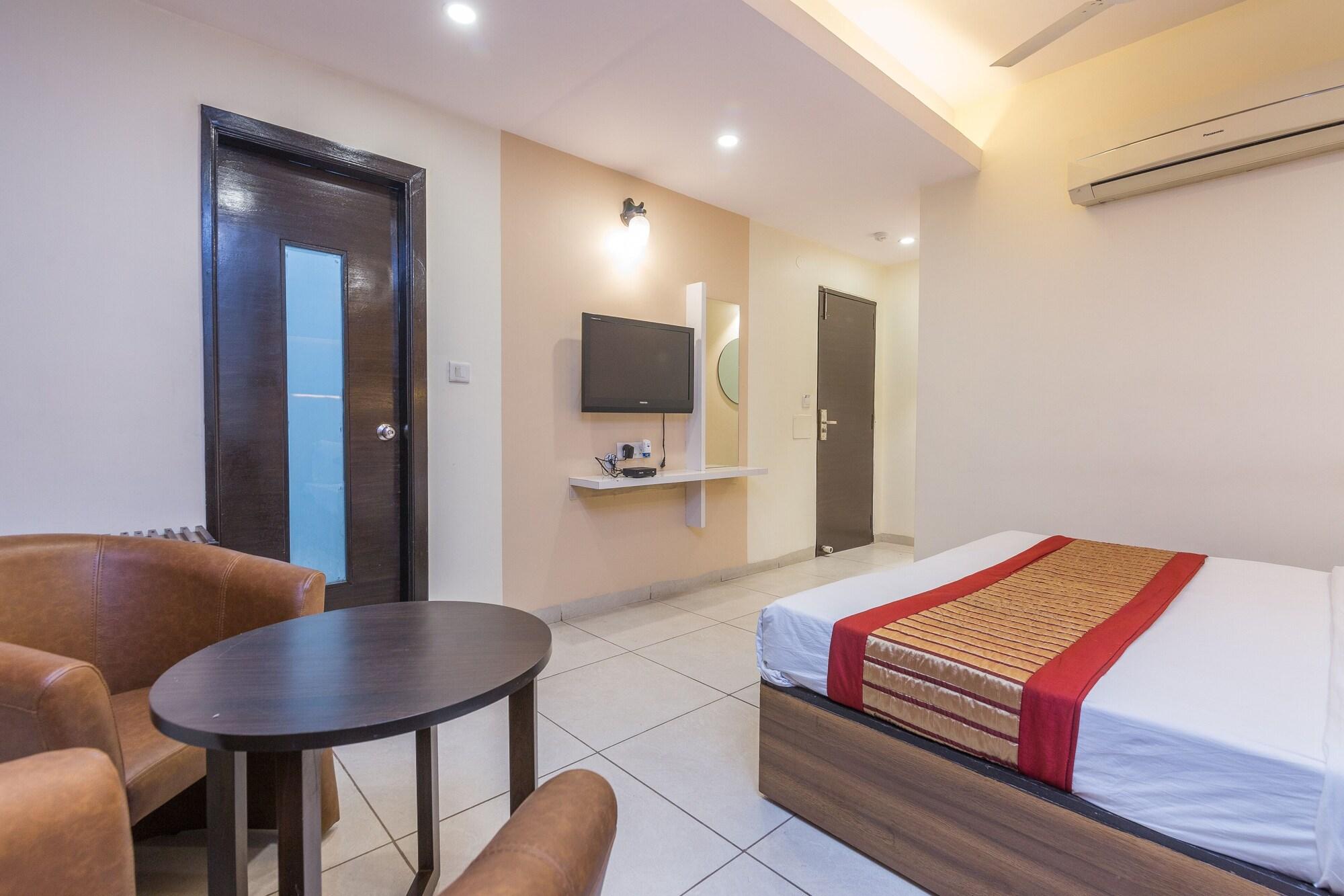 Rupam Hotel Дели Экстерьер фото