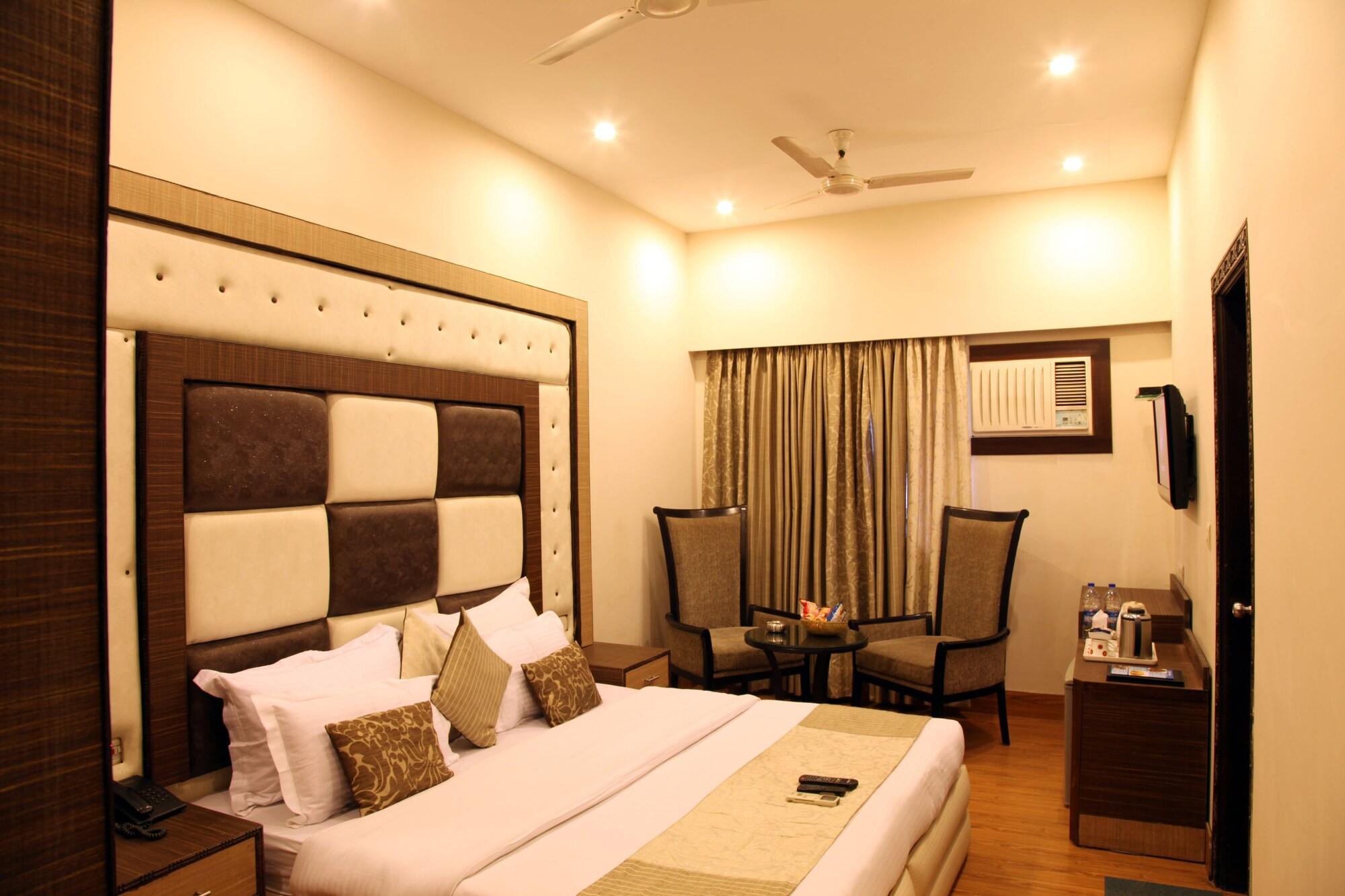 Rupam Hotel Дели Экстерьер фото