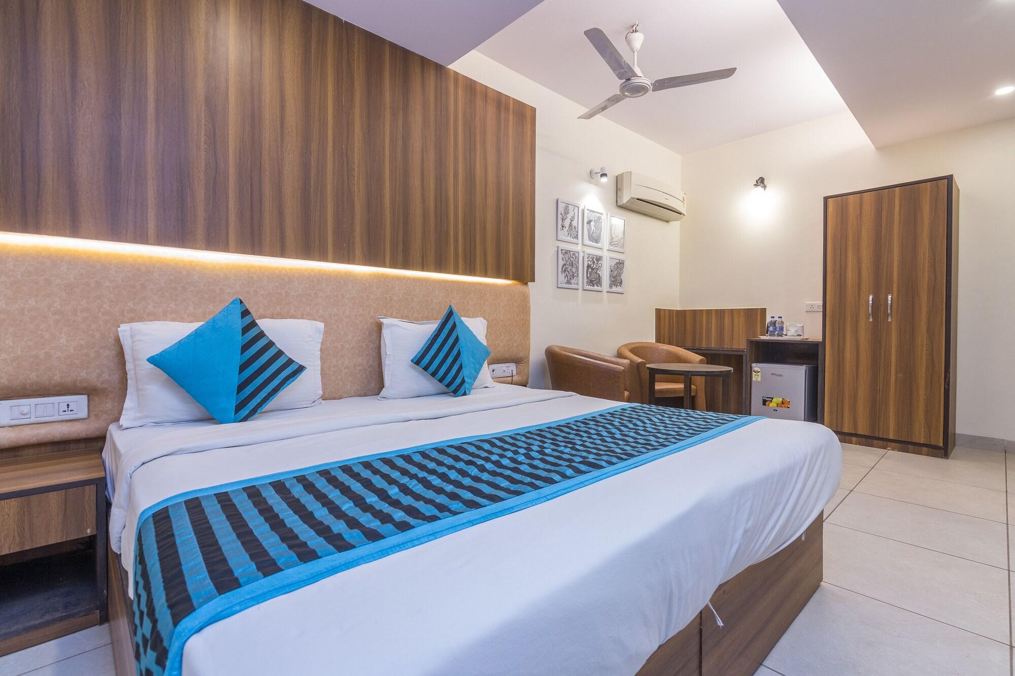 Rupam Hotel Дели Экстерьер фото