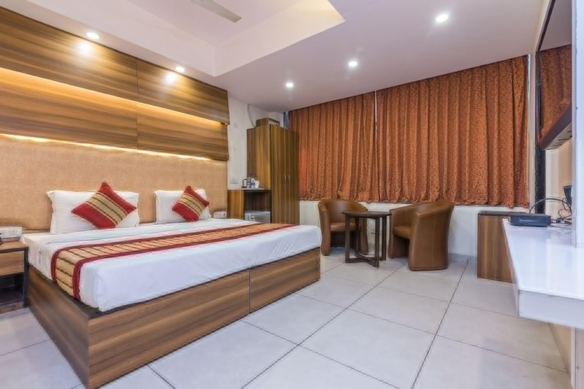 Rupam Hotel Дели Экстерьер фото