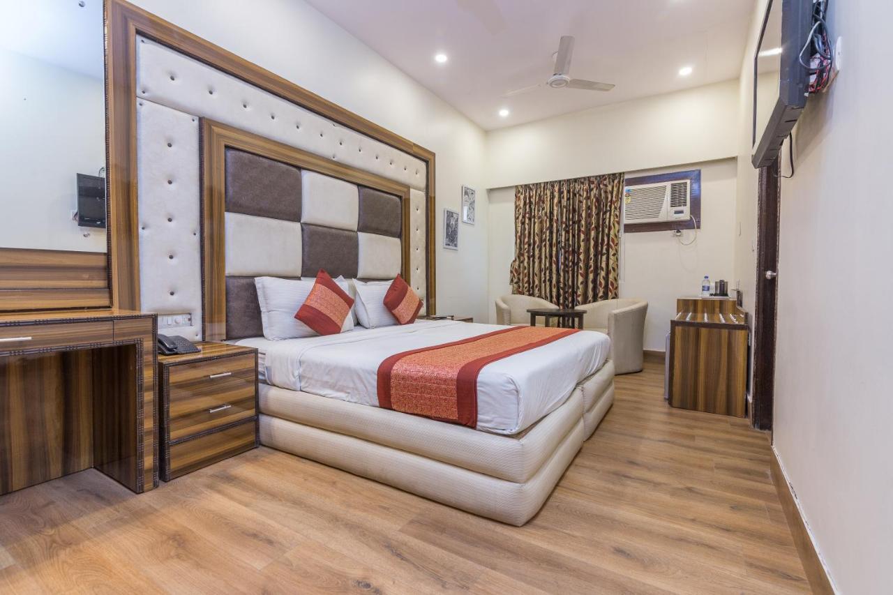 Rupam Hotel Дели Экстерьер фото